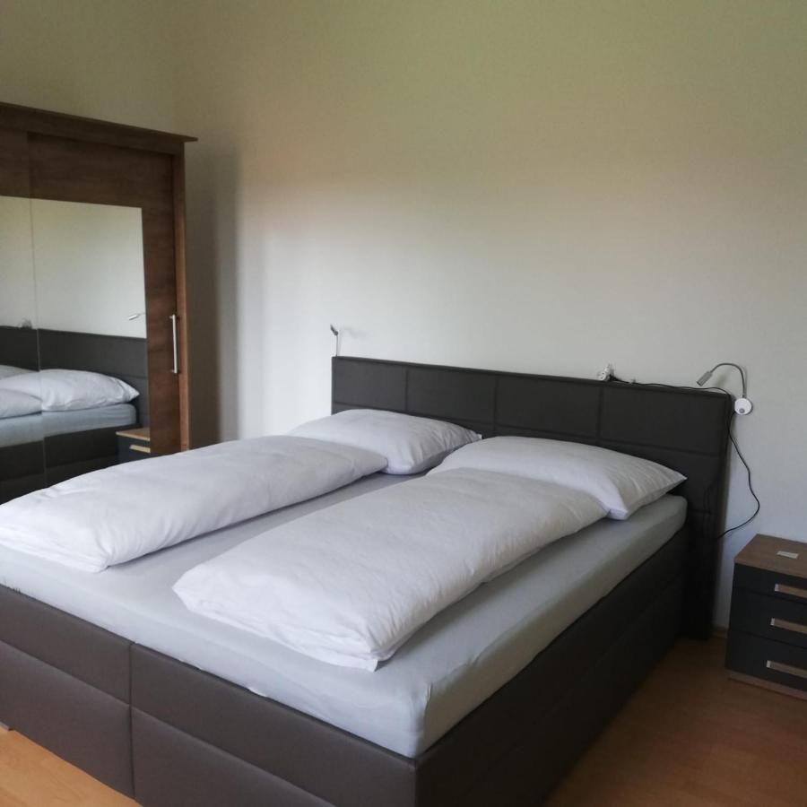 Hotel Rezident Consult S.R.O. Bratislava Esterno foto