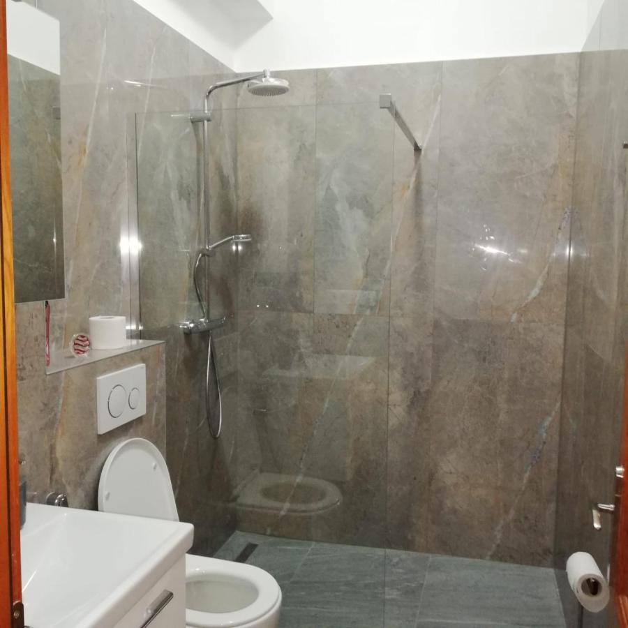 Hotel Rezident Consult S.R.O. Bratislava Esterno foto
